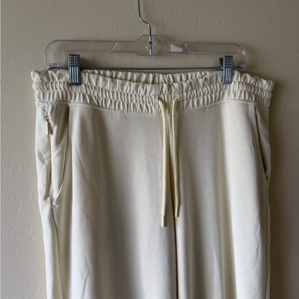 Athleta Yellow Wide Leg Pants size large - Picture 2 of 6